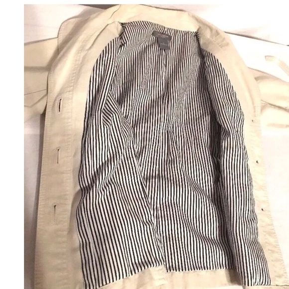 Ann Taylor Button Up Crop Jacket Beige SP Petite - Picture 3 of 7